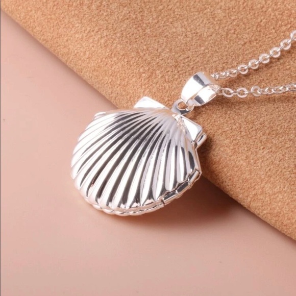 Silver Scallop Clam Shell Locket Necklace - Picture 1 of 14